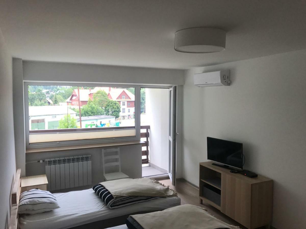 Apartamento Kris 412 *